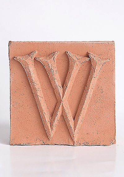 Изображение Плиточный алфавит Литера «W», малая терракотовая