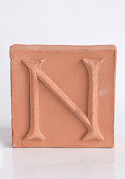 Изображение Плиточный алфавит Литера «N», малая терракотовая